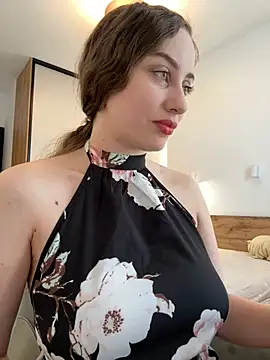 Snapshot of Maribelle_Vinnie chatting on 04/23/26, 12:40 Maribelle Vinnie online show from 04/23/26, 12:40