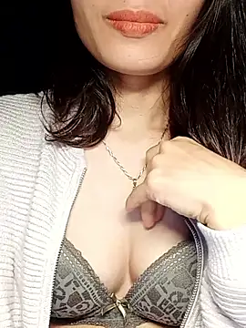 Hinna x online show from 11/12/25, 07:46