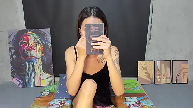 Snapshot of Colette_Thompson chatting on 03/16/26, 12:53 Colette Thompson online show from 03/16/26, 12:53