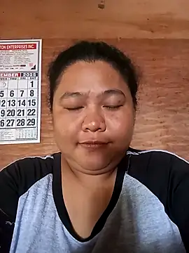 Snapshot of Perfect_smile01 chatting on 11/25/25, 01:16 Perfect smile01 online show from 11/25/25, 01:16