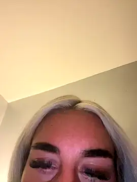 EllieMaeBaby online show from 09/12/25, 12:00