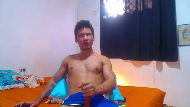 RuiMaddoox online show from 10/19/25, 12:17