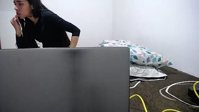 Candy Grey28 online show from 10/31/25, 02:56