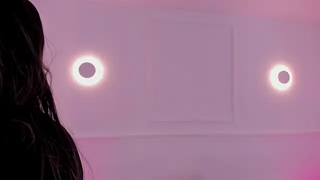 aleksandramiller  online show from 06/04/26, 01:06