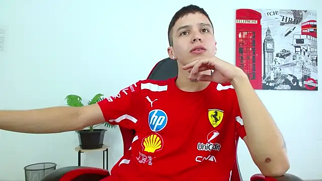 Snapshot of Cumandres18 chatting on 11/29/25, 02:20 Cumandres18 online show from 11/29/25, 02:20