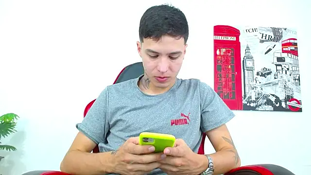 Snapshot of Cumandres18 chatting on 02/16/26, 02:24 Cumandres18 online show from 02/16/26, 02:24