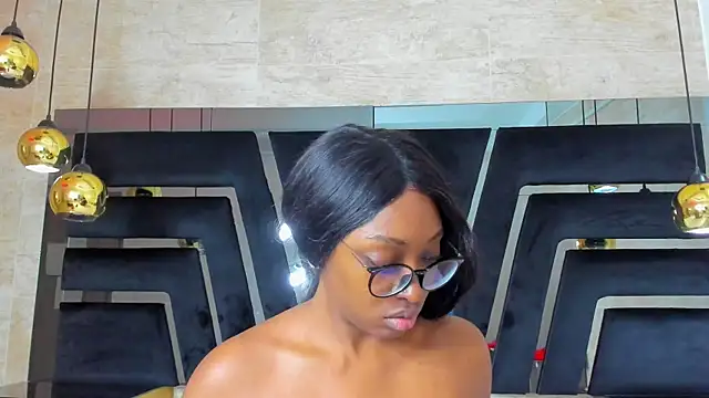 YallianaBrooks online show from 06/19/26, 11:47