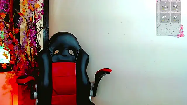 Snapshot of Madison_Mujica chatting on 09/16/25, 11:11 Madison Mujica online show from 09/16/25, 11:11