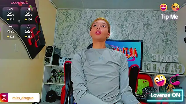 Snapshot of Madison_Mujica chatting on 09/23/25, 12:19 Madison Mujica online show from 09/23/25, 12:19