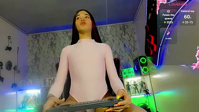 Snapshot of Madison_Mujica chatting on 11/05/25, 11:10 Madison Mujica online show from 11/05/25, 11:10