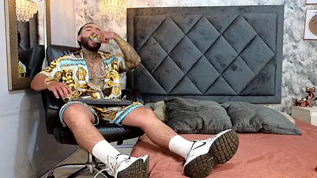 Apolo rousse1 online show from 09/08/25, 08:19