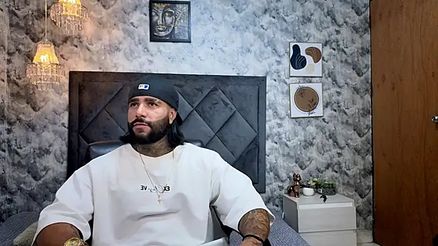 Apolo rousse1 online show from 10/05/25, 09:13