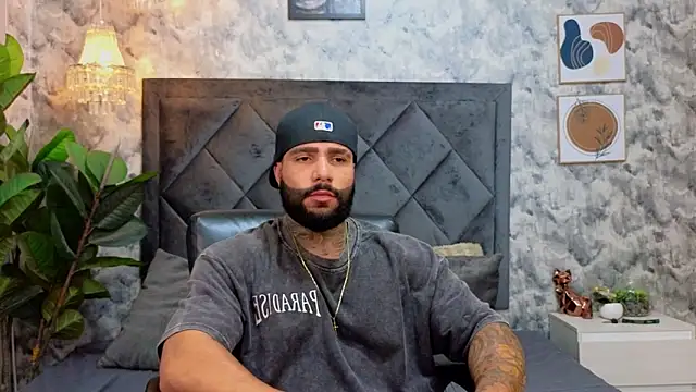 Apolo rousse1 online show from 11/05/25, 09:48