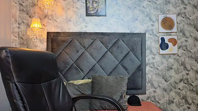 Apolo rousse1 online show from 11/25/25, 09:15