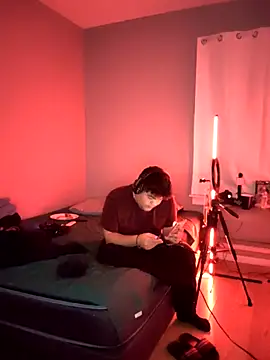 Snapshot of perversus12 chatting on 01/13/26, 06:40 perversus12 online show from 01/13/26, 06:40