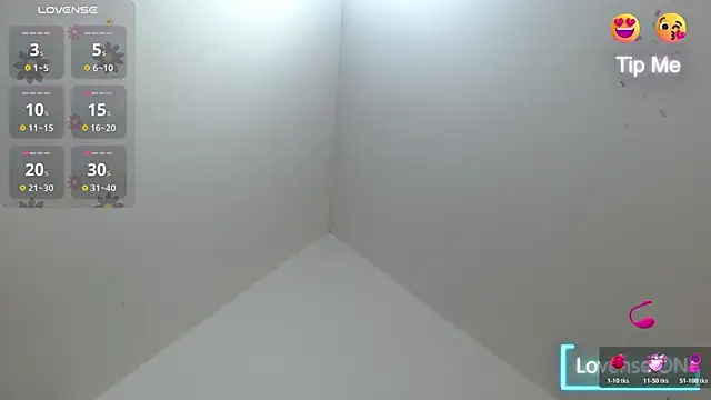 Snapshot of Lola_wish1 chatting on 03/06/26, 08:27 Lola wish1 online show from 03/06/26, 08:27