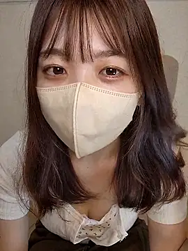 Snapshot of Sakura-japanese- chatting on 04/21/26, 12:12 Sakura-japanese- online show from 04/21/26, 12:12