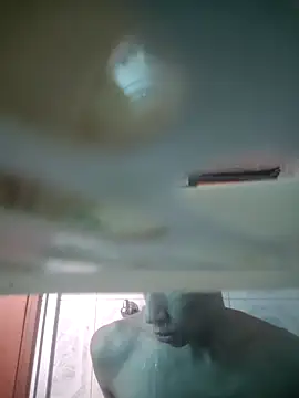 Snapshot of Rolito69 chatting on 10/04/25, 05:11 Rolito69 online show from 10/04/25, 05:11