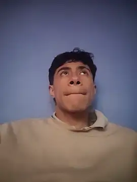 Snapshot of Rolito69 chatting on 10/06/25, 10:29 Rolito69 online show from 10/06/25, 10:29