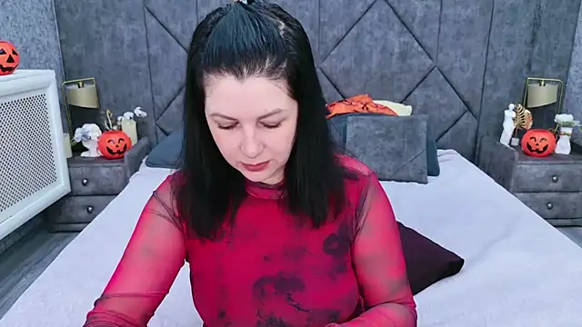 Nina Stane online show from 11/04/25, 05:28