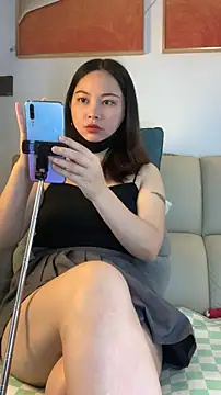 Snapshot of zhizhinaigai chatting on 05/08/26, 04:18 zhizhinaigai online show from 05/08/26, 04:18