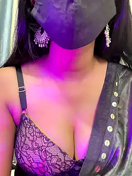 Snapshot of Neha18 chatting on 09/12/25, 07:19 Neha18 online show from 09/12/25, 07:19