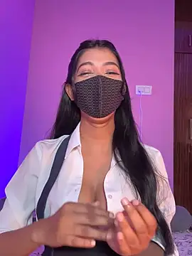 Snapshot of Neha18 chatting on 12/18/25, 08:20 Neha18 online show from 12/18/25, 08:20