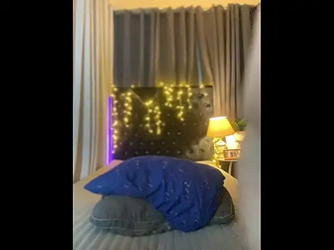 urfanatic yumi online show from 06/18/26, 12:31