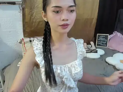 yunxieesweetgurl online show from 10/24/25, 09:44