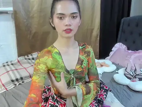 yunxieesweetgurl online show from 11/11/25, 07:36