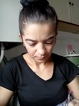 alinaalinutzq online show from 11/25/25, 02:17