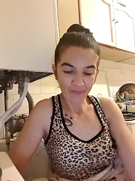 alinaalinutzq online show from 11/29/25, 08:45