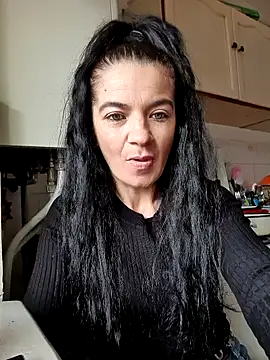 alinaalinutzq online show from 12/17/25, 12:55