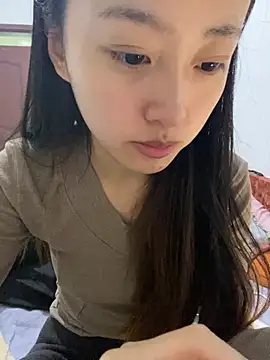 Snapshot of MengMeng0515 chatting on 01/13/26, 12:21 MengMeng0515 online show from 01/13/26, 12:21