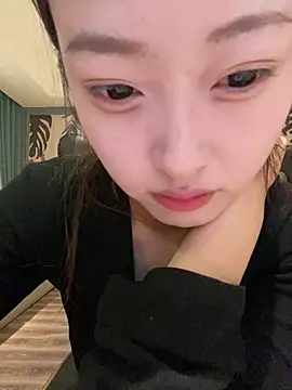 Snapshot of MengMeng0515 chatting on 02/23/26, 01:41 MengMeng0515 online show from 02/23/26, 01:41