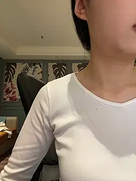 Snapshot of MengMeng0515 chatting on 03/02/26, 02:24 MengMeng0515 online show from 03/02/26, 02:24