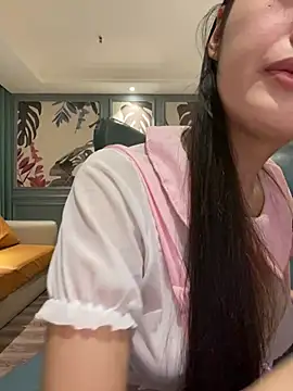 Snapshot of MengMeng0515 chatting on 06/25/26, 02:21 MengMeng0515 online show from 06/25/26, 02:21