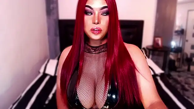 Snapshot of xTrixieMae chatting on 09/30/25, 06:18 xTrixieMae online show from 09/30/25, 06:18