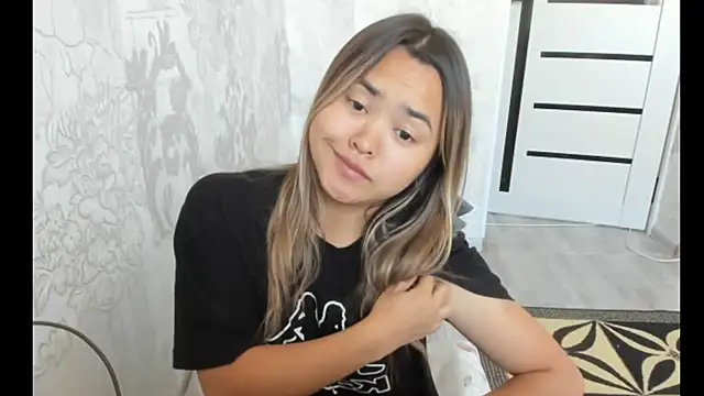 Snapshot of saika_blush chatting on 11/02/25, 03:53 saika blush online show from 11/02/25, 03:53