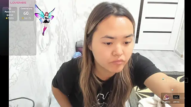 Snapshot of saika_blush chatting on 11/04/25, 04:11 saika blush online show from 11/04/25, 04:11