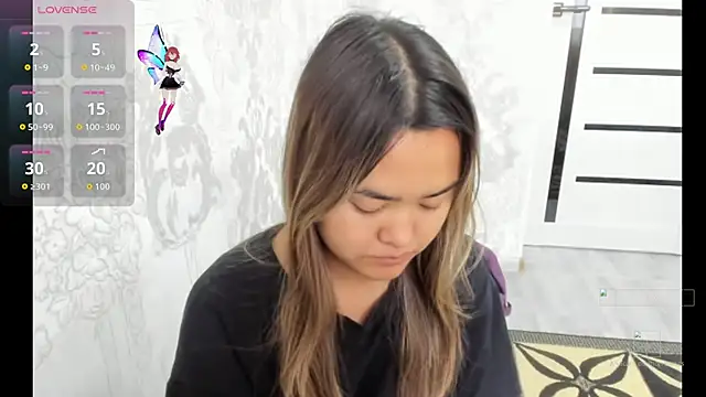 Snapshot of saika_blush chatting on 11/13/25, 04:00 saika blush online show from 11/13/25, 04:00