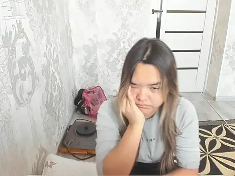 Snapshot of saika_blush chatting on 12/04/25, 04:11 saika blush online show from 12/04/25, 04:11