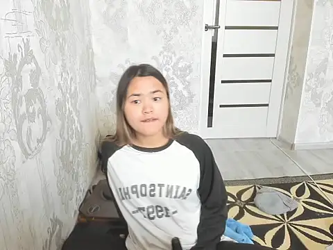 Snapshot of saika_blush chatting on 12/05/25, 07:17 saika blush online show from 12/05/25, 07:17