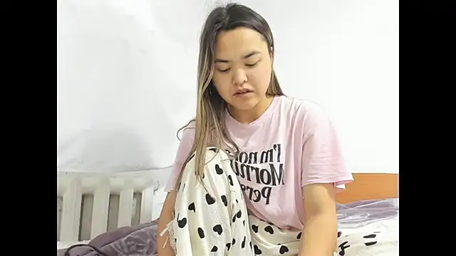 Snapshot of saika_blush chatting on 01/17/26, 02:49 saika blush online show from 01/17/26, 02:49