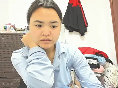 Snapshot of saika_blush chatting on 02/25/26, 06:01 saika blush online show from 02/25/26, 06:01