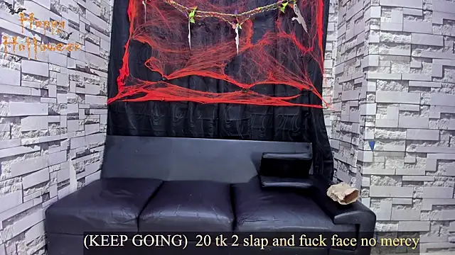 Snapshot of Crazy_Cult_Sex chatting on 10/28/25, 01:25 Crazy Cult Sex online show from 10/28/25, 01:25