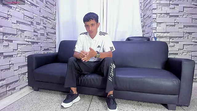 Crazy Cult Sex online show from 04/30/26, 01:17