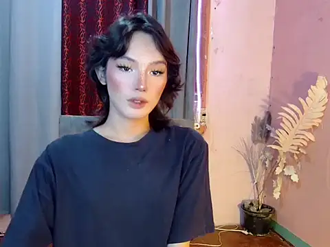 Snapshot of ethereal_alex chatting on 09/09/25, 04:17 ethereal alex online show from 09/09/25, 04:17