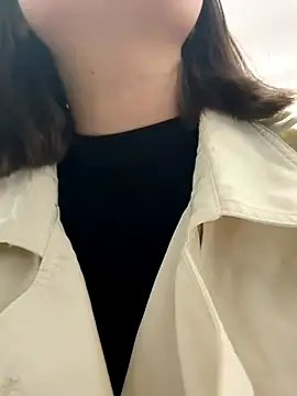 Snapshot of liliya_x chatting on 10/22/25, 11:43 liliya x online show from 10/22/25, 11:43