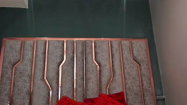 SienaFacchini online show from 10/18/25, 06:30